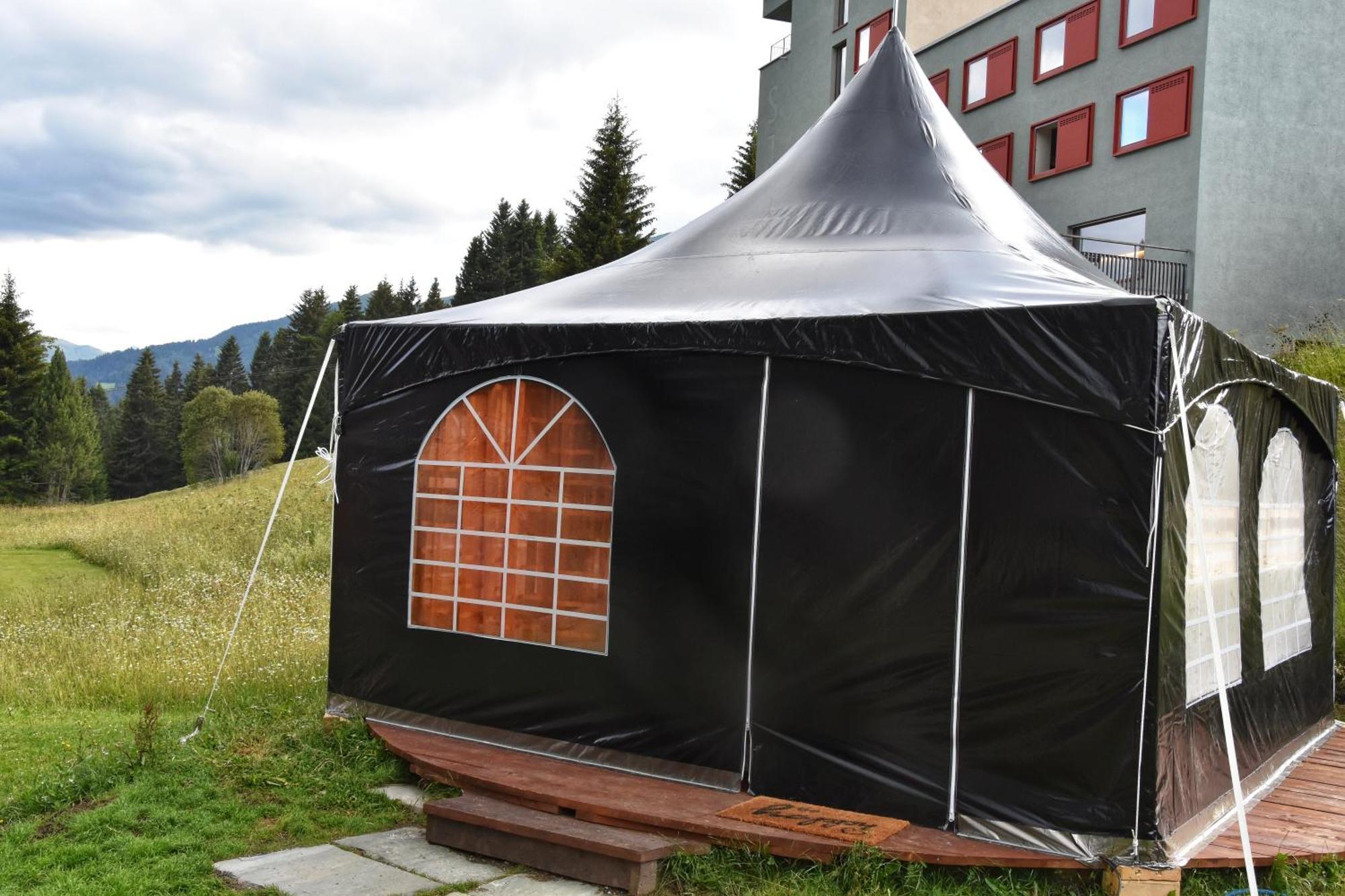 Erlebacherhus Lenzerheide Kamer foto