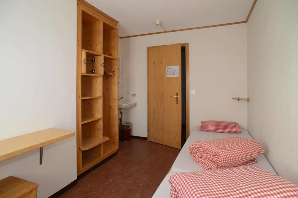 Erlebacherhus Lenzerheide Buitenkant foto